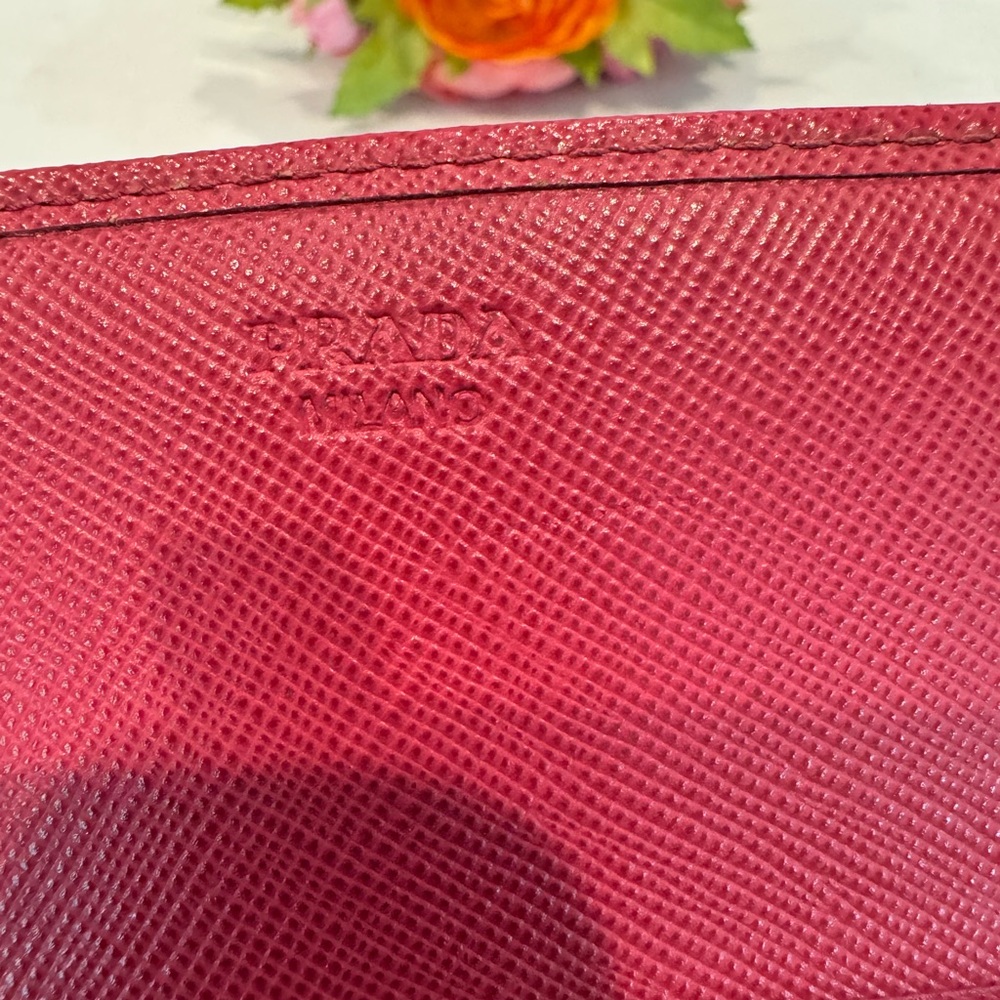 Authentic Prada wallet - Picture 10 of 15